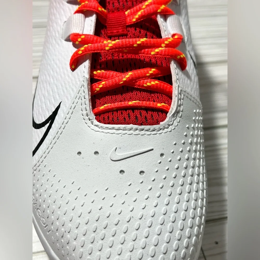 Nike‎ Women's Hyperdiamond 4 Pro Metal Fastpitch Softball Cleats Size 9.5 white